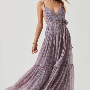 Astr Eartha Floral Maxi Dress